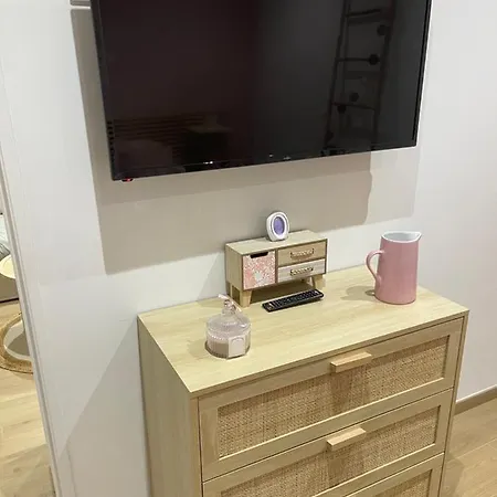 Adelyna Cosy וישי